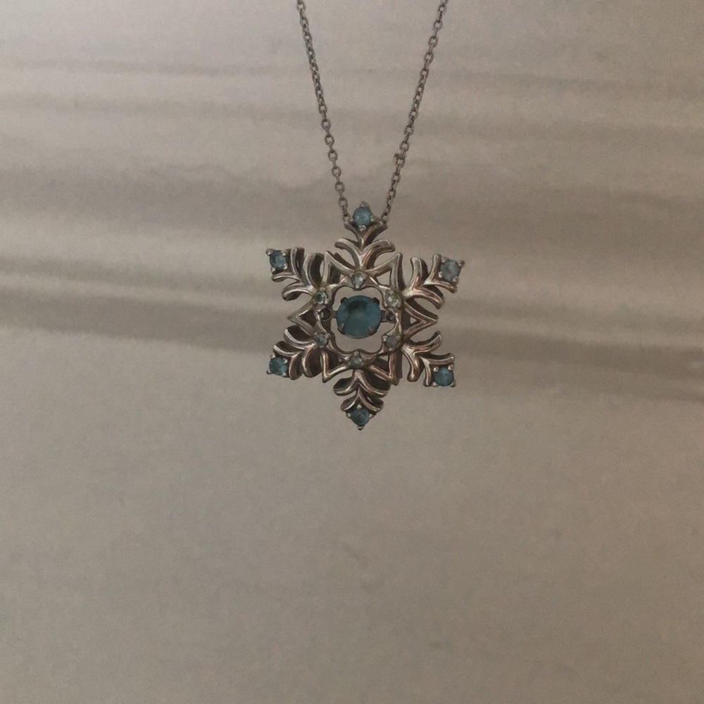 People’s jewellers necklace